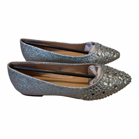 LAUREN LORRAINE KESLEY SILVER BALLET FLATS - Picture 4 of 5